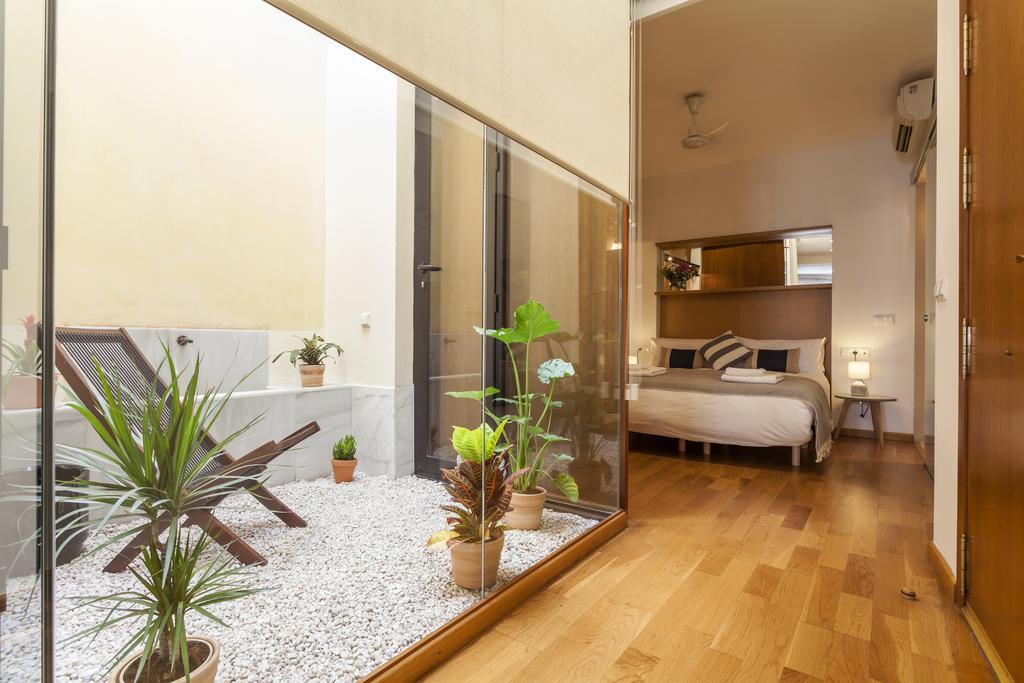 Artist'S Charming Design - Space Maison Apartments Севилья Экстерьер фото