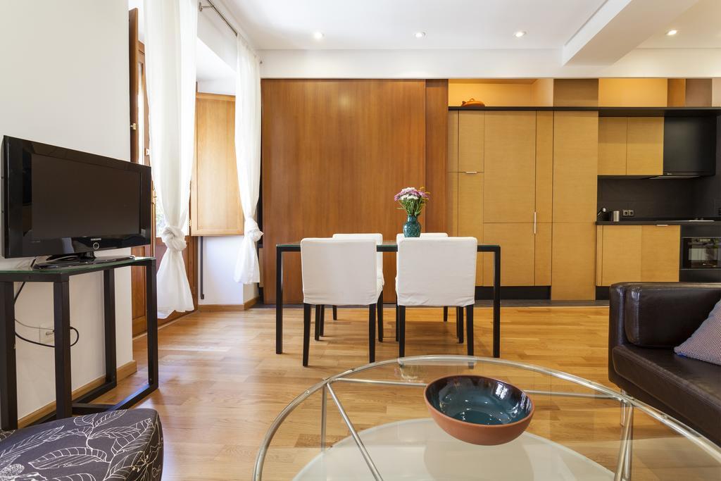 Artist'S Charming Design - Space Maison Apartments Севилья Экстерьер фото