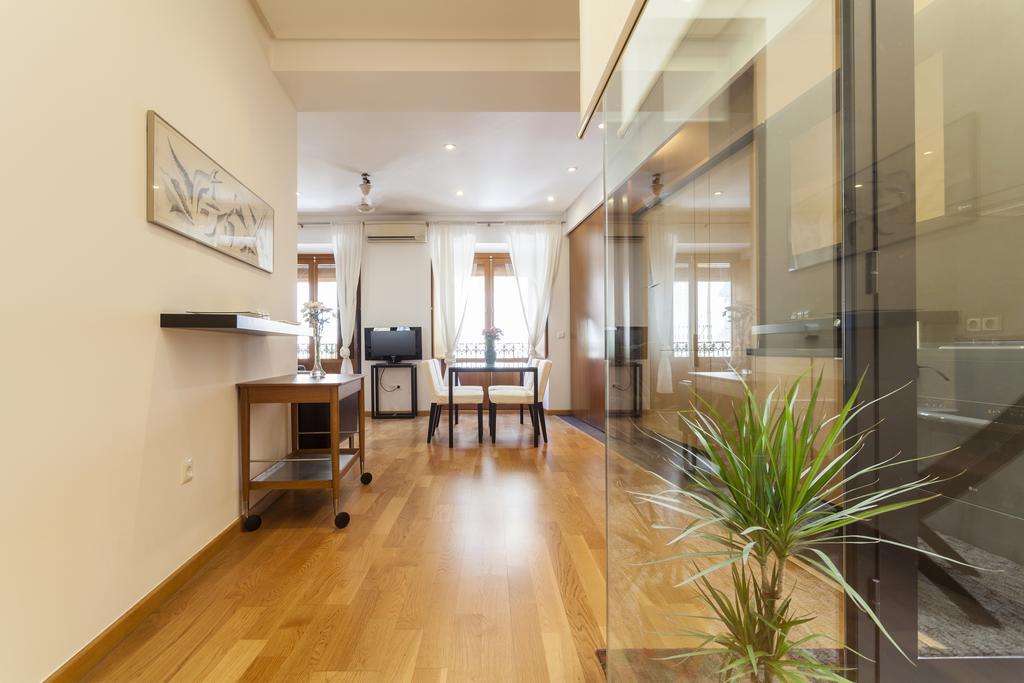 Artist'S Charming Design - Space Maison Apartments Севилья Экстерьер фото