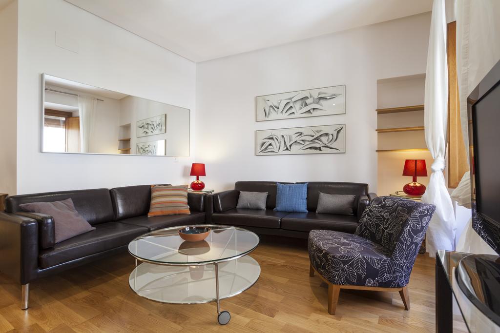Artist'S Charming Design - Space Maison Apartments Севилья Экстерьер фото